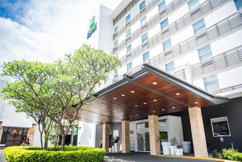 687789229 Holiday Inn Express Managua by IHG