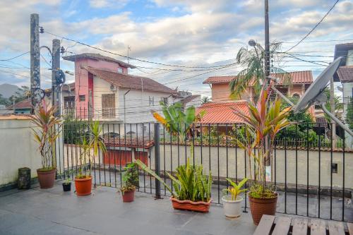 Erkély/terasz, Casa Trilha Caiçara cuarto privado (Casa Trilha Caicara cuarto privado) in Ubatuba Center