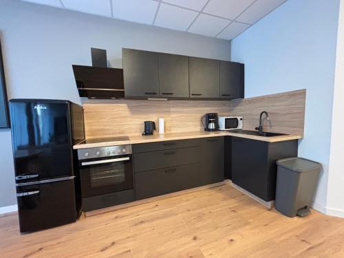 160qm - 6 Zimmer - Parkplatz - Zentrum - MalliBase Apartments, Hannover (fotografie 8)