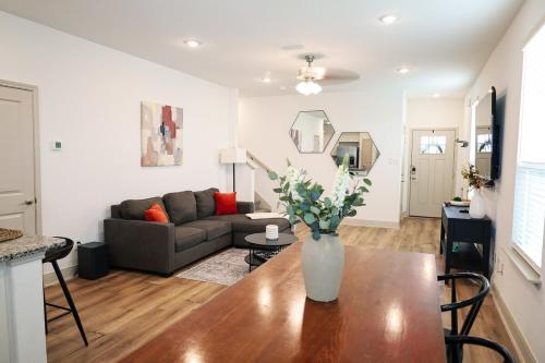 New Home by Lackland & Seaworld