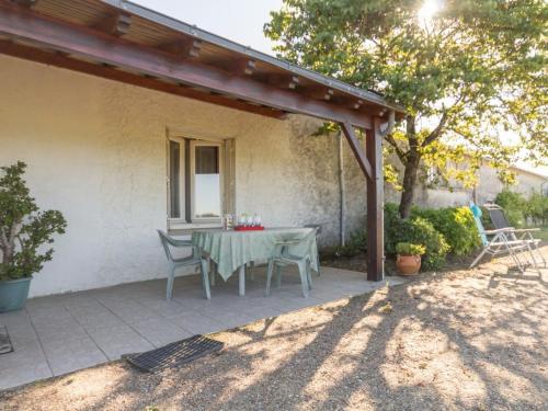 Gîte calme sur domaine viticole, cheminée, wifi, équipements bébé, proche Nantes - FR-1-306-794 (Gite calme sur domaine viticole, cheminee, wifi, equipements bebe, proche Nantes - FR-1-306-794) in Le Landreau