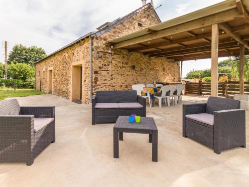 Évasion champêtre entre Ancenis et Nantes - Maison rénovée avec jardin clos, pêche et animaux - FR-1-306-873 gîte à louer Rochementru