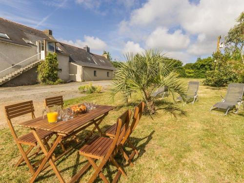 Gîte lumineux avec jardin privatif près des plages, équipement bébé et recharge électrique - FR-1-306-1104 gîte à louer Coispéan