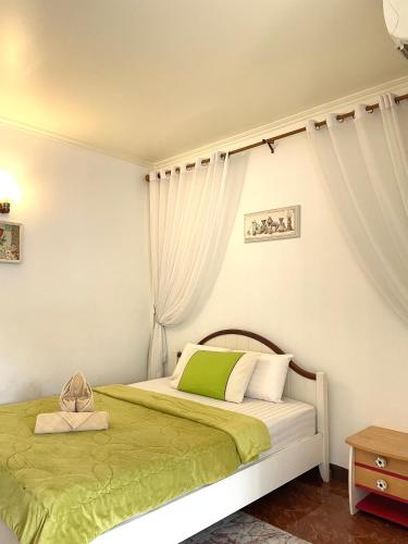 Kampu Resort Kohlarn Room Type - Deluxe Double Room
