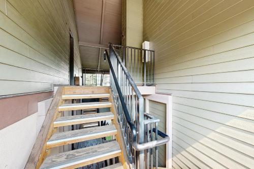 Breakaway West - image 6