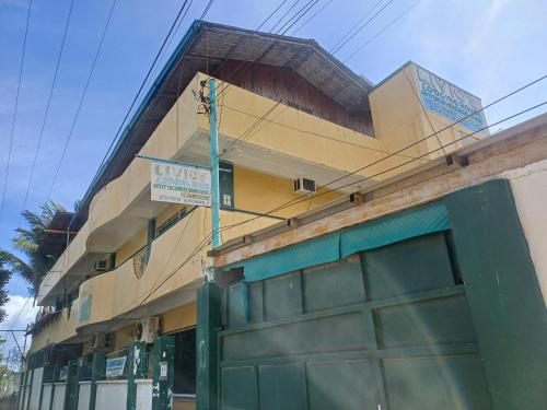 Livio's loading house in Poblacion