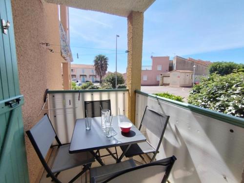 Apartment room in T2 Saint-Pierre-La-Mer - Parking - 3/4 pers - FR-1-795-63