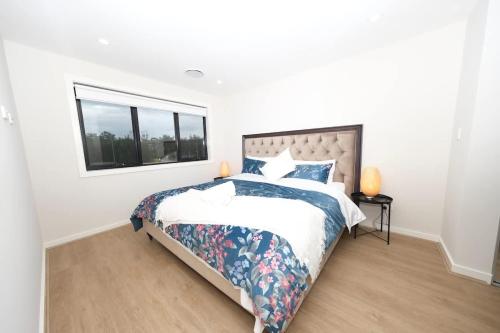 Modern 4 Bedroom House in Box Hill