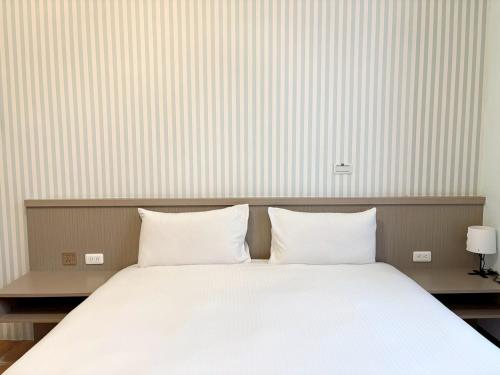 1 double bed
