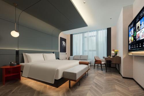 Jimu Double Room room in Atour S Hotel Hangzhou Binjiang Zheshang Developing Building