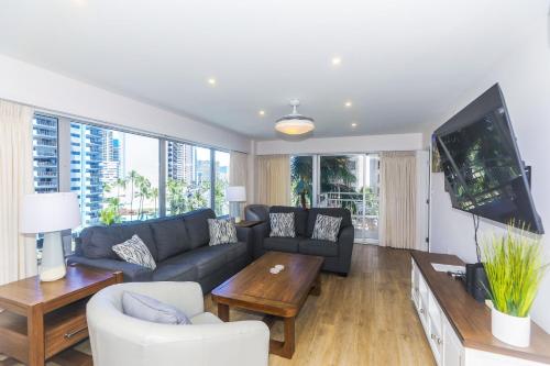 Fully Furnished Ilikai Tower 525 Condo With Free Wifi Near Best Waikiki Beaches! - main image
