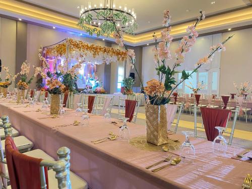 Banquet hall, Aquamira Hotel & Resort in Naic