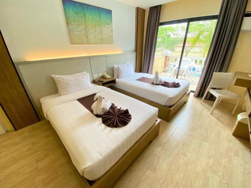 Aquamira Hotel & Resort in Naic