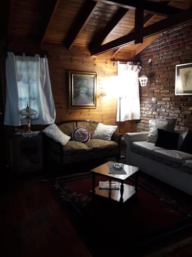 Cabaña betel Tandil (Cabana betel Tandil) in Pablo Acosta
