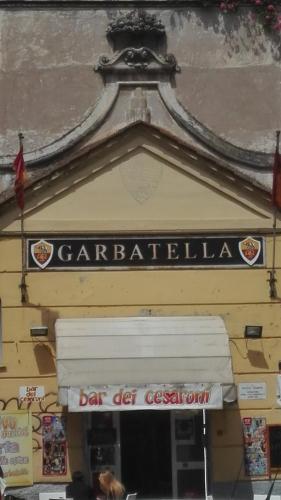 Take It Easy Roma Guest House - image 2