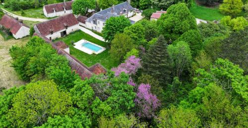 المنظر الخارجي, Domaine de Rogemont in Plaimpied-Givaudins
