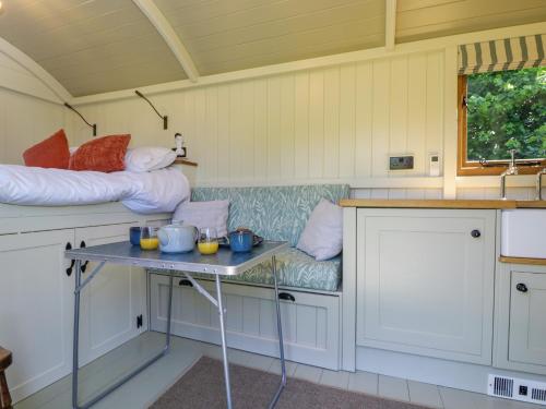 Exterior view, Hazel in South Leigh