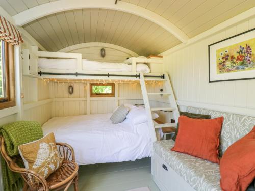 Exterior view, Blackthorn in South Leigh