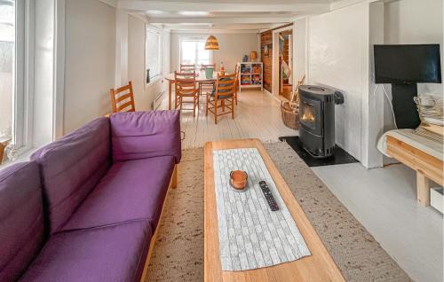 2 Bedroom Gorgeous Home In Grimstad in Grimstad