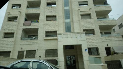 شقة مفروشة فرش فاخر ٣ غرف نوم في طبربور عمان, Amman (photo 2)