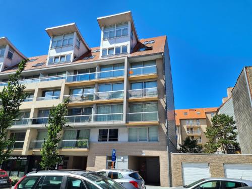 Two-Bedroom Apartment image 4