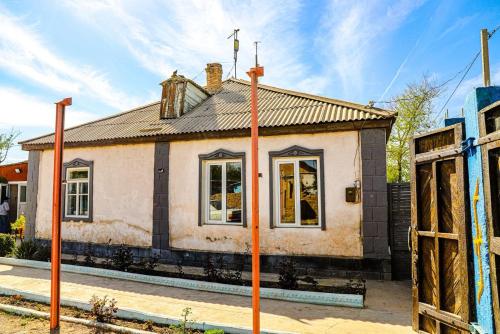 Amanat & KK guest house in Kara-Koo