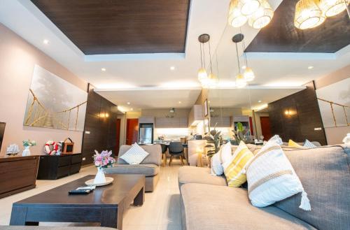 파타야 Phirom2 pool villa pattaya 3성급 싱글룸 외관