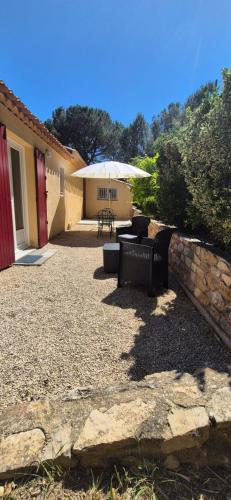 Restanques de la Tour in แปร์ตุย