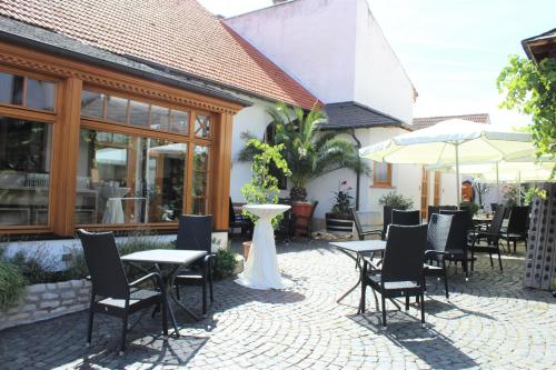 Winzerhotel Kinges-Kessel - Hotel - Mörstadt