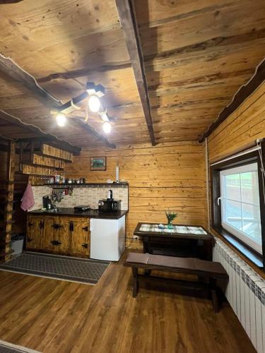 Файна хата 3 (Фаина хата 3) in Sinevirska Poļana