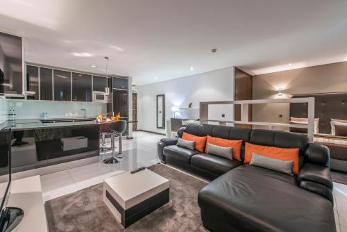 RK Suite Hotel - image 4