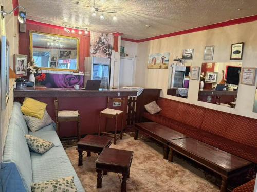 Fojė, The Aberford Hotel in Blakpulas