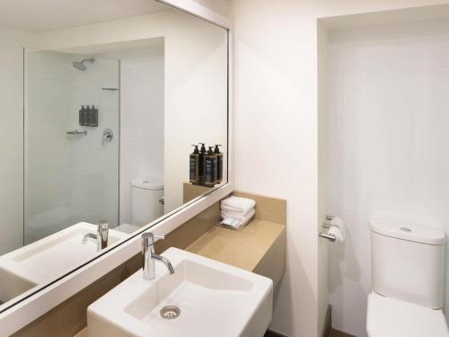Mercure Sydney Parramatta - image 5
