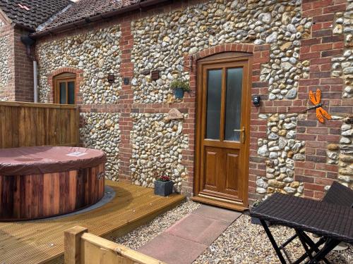 The Ducks - Stunning remote Norfolk Appt with Lazy Spa in Whissonsett