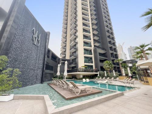 Business Bay Studio Near Dubai Mall, Burj Khalifa & Downtown Hotspots, Dubai (photo 6)