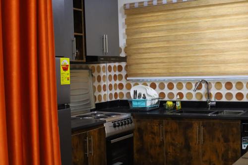 Konyha, Harridon Luxury Apartment 1 in Tema