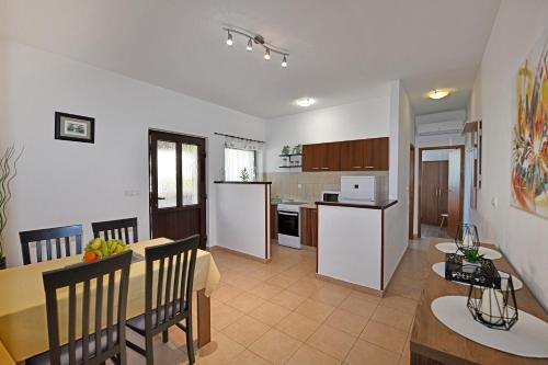 Iekārtas, Apartman Irena Arvaj in Kadumi
