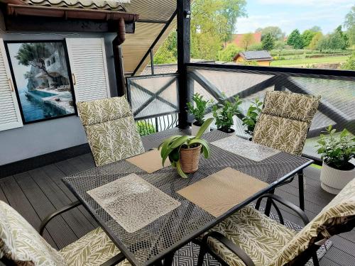 The Castle Terrace Apartment 100m2