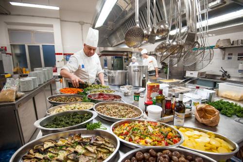Joli Park Hotel - Caroli Hotels - image 9