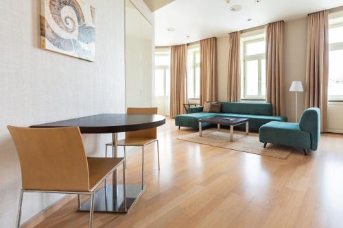 Roset Hotel & Residence - image 14