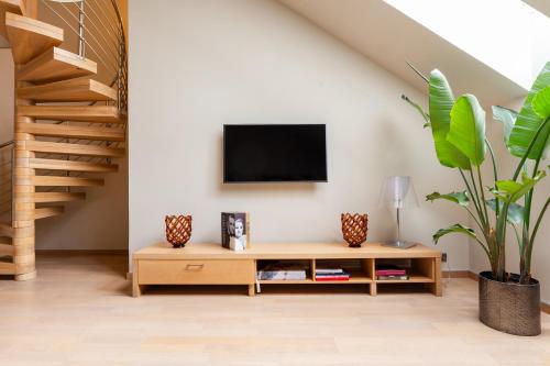 Two-Bedroom Penthouse image 7