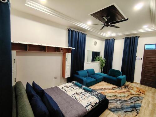 Double Room with Private Bathroom image 5