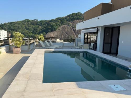 LUXUOSO QUARTO SALA LEBLON in Leblon