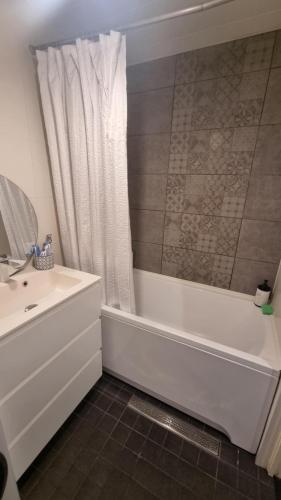 Sikupilli Pallasti Apartment, Tallinn (photo 7)