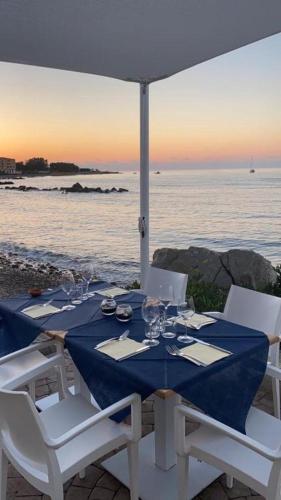 Attico del Capitano con TERRAZZA PANORAMICA sul Mare! - posizione straordinaria e massimo comfort in Caronia (Sicily)