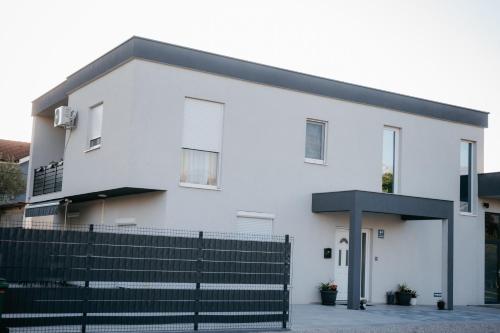 Two-Bedroom Apartment with Balcony image 1
