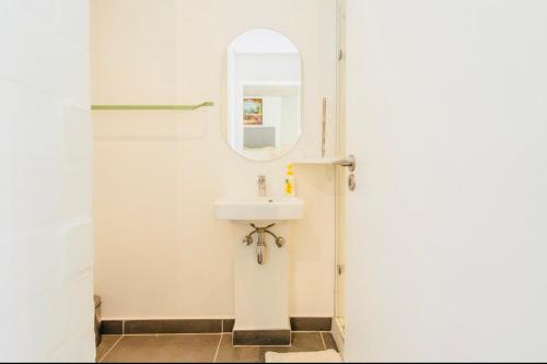 Beautiful & Cozy Apartment-Inverter available, Città del Capo (foto 10)