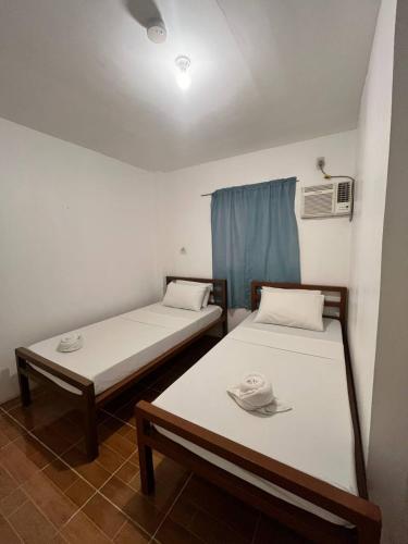 Casa Montemar Heights Room Type - Deluxe Twin Room