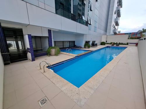 スイミングプール, Conjunto Estúdio e Duplex Selenita by Rhouses (Conjunto Estudio e Duplex Selenita by Rhouses) in バルエリ
