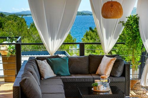 Aurora - luxury mobile house with sundeck - Location, gîte - Drage